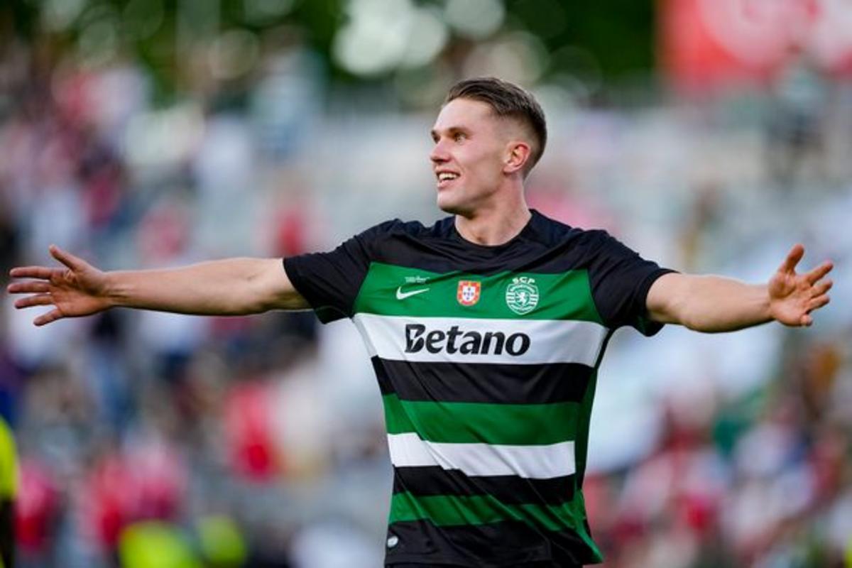 Viktor Gyokeres của Sporting mừng chiến thắng sau trận chung kết Cúp Bồ Đào Nha giữa SL Benfica và Sporting CP tại Estadio Nacional do Jamor vào ngày 25 tháng 5 năm 2025 tại Lisbon, Bồ Đào Nha