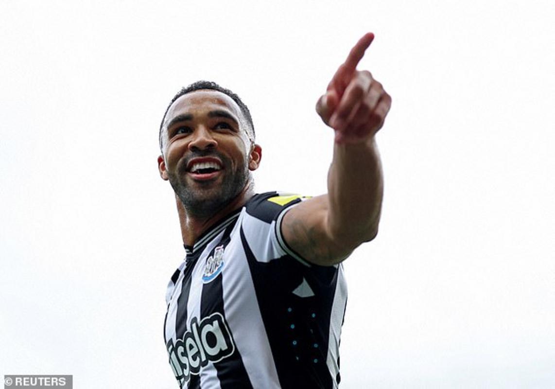 Wilson, 33 tuổi, hiện là cầu thủ tự do và đã được liên hệ với Leeds United vừa thăng hạng