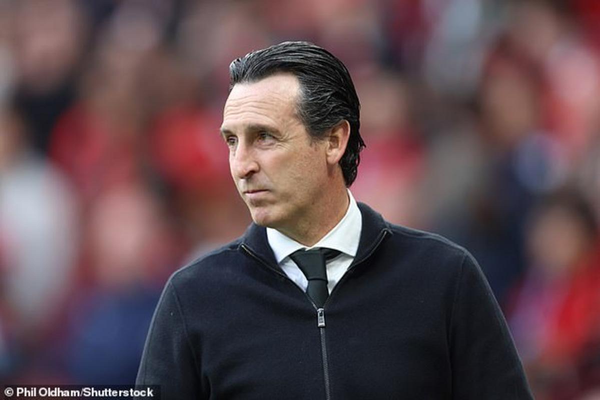 Unai Emery của Aston Villa là một trong những đội theo dõi Aloko, cùng với đội bóng Premier League Brighton
