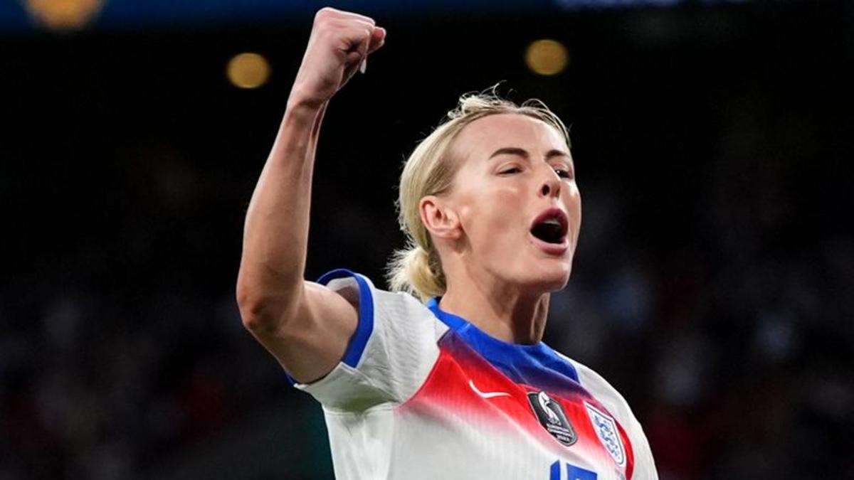 Chloe Kelly của tuyển Anh ăn mừng ghi bàn thứ 6 vào lưới Bồ Đào Nha