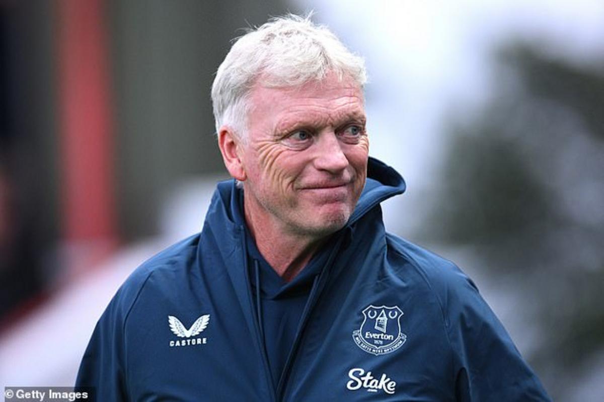 Huấn luyện viên David Moyes được biết là người ngưỡng mộ cầu thủ cánh 29 tuổi