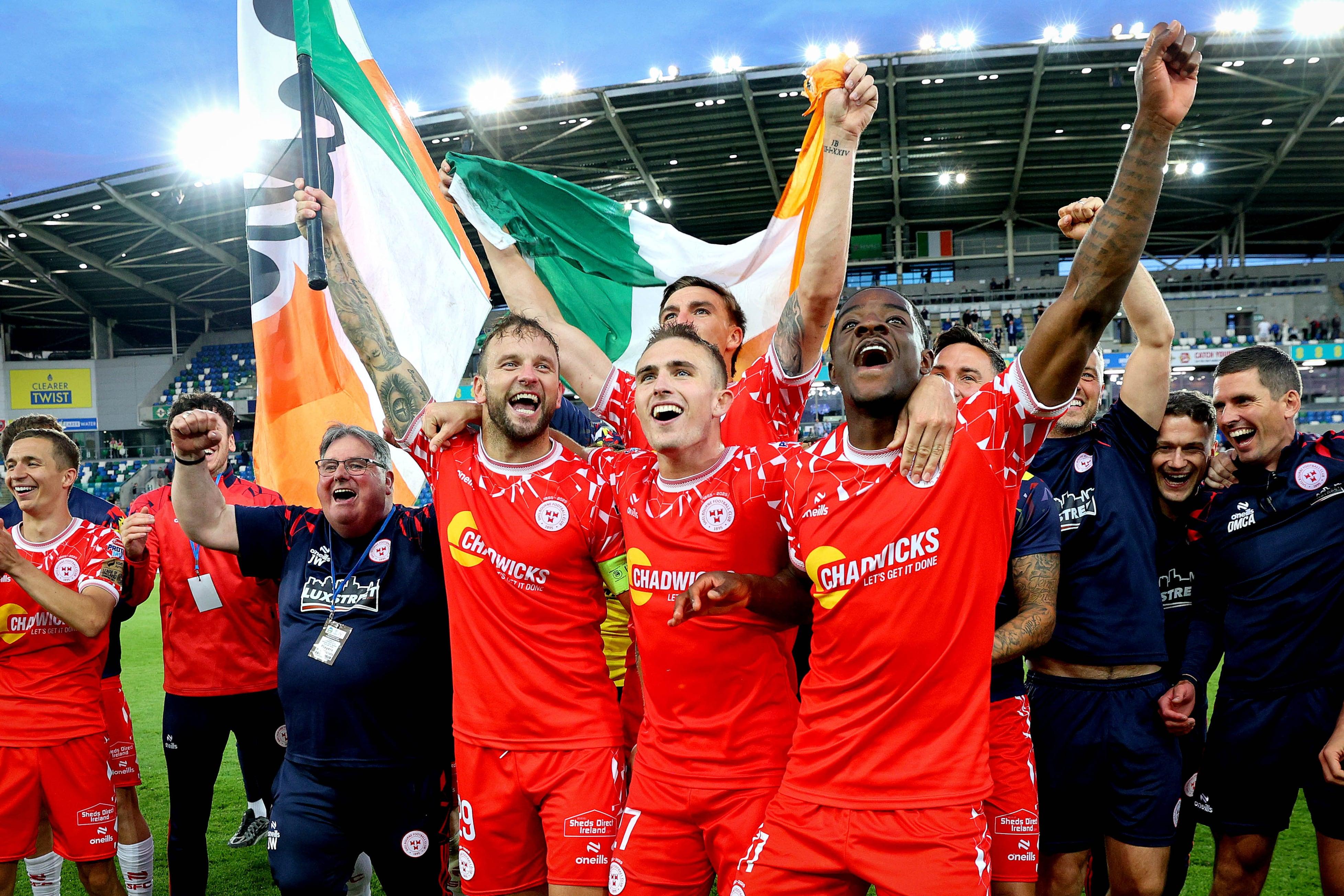 Joey O'Brien hạ thấp sự việc cờ tam sắc tại Windsor Park trước trận tái đấu của Shels và Linfield