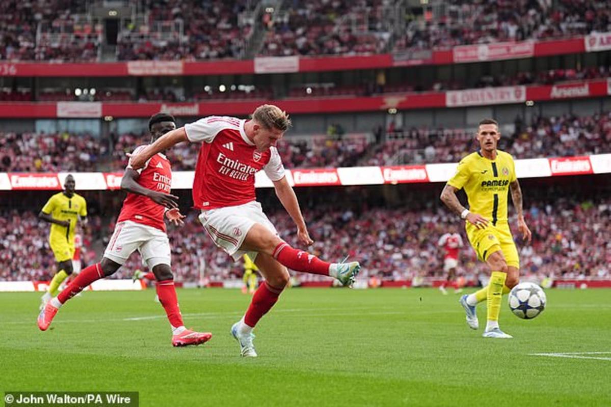 Gyokeres có một cơ hội đáng chú ý duy nhất trong trận ra mắt Emirates với thất bại 3-2 trước Villarreal