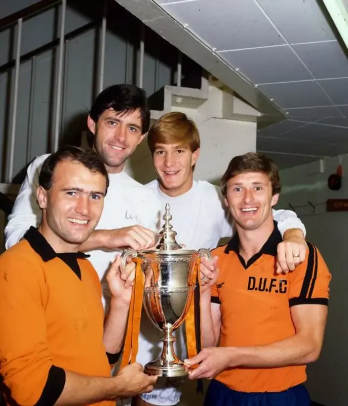 David Narey, Richard Gough, Eamonn Bannon and Paul Hegarty with the Scottish Premier League trophy