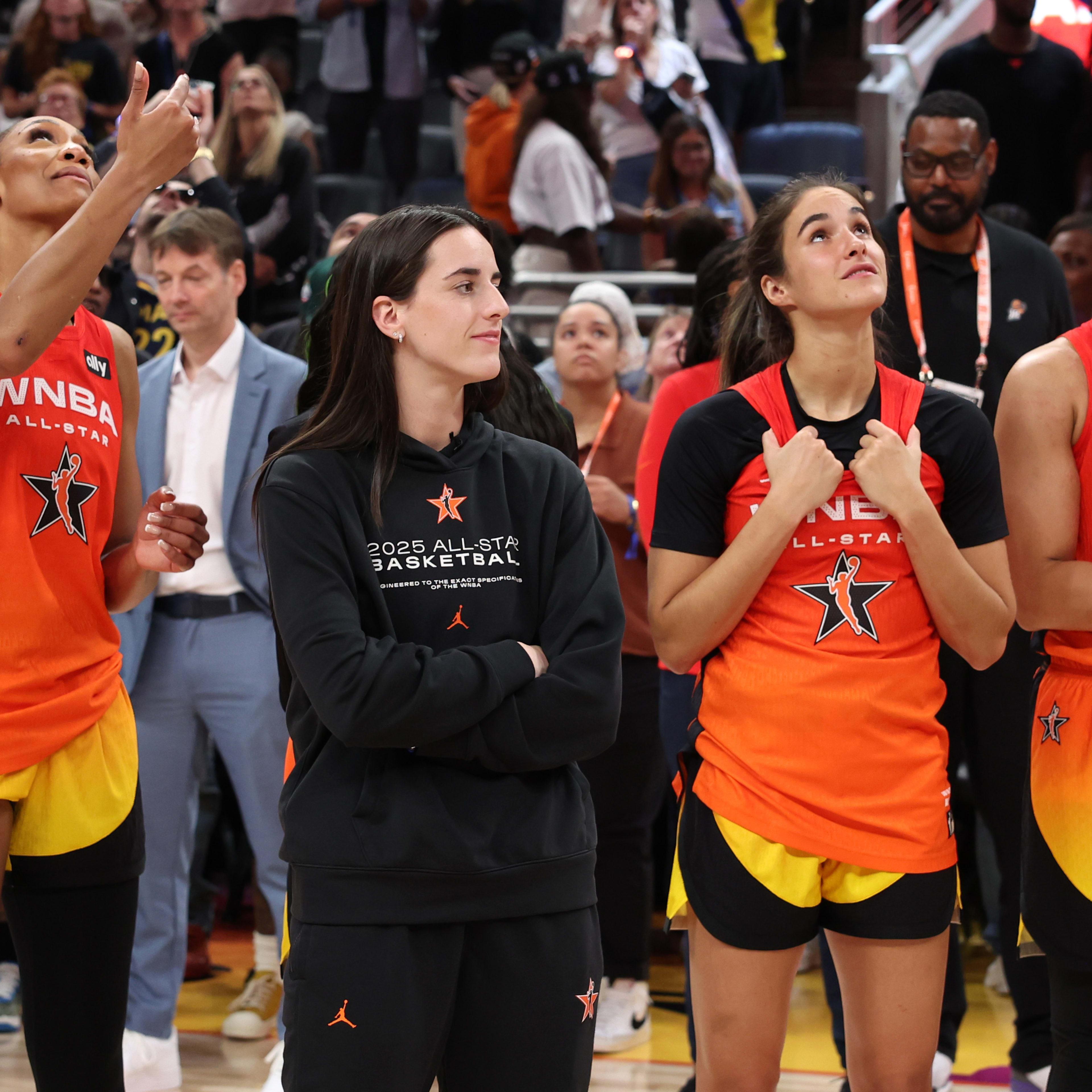 Caitlin Clark tại Trò Chơi Toàn Sao.