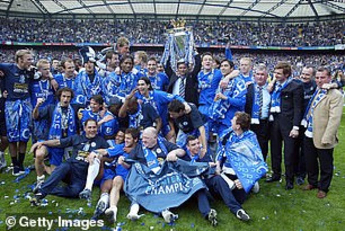 Mourinho đã giành được ba danh hiệu Premier League tại Chelsea trong hai giai đoạn từ 2004 đến 2007 và sau đó từ 2013 đến 2016